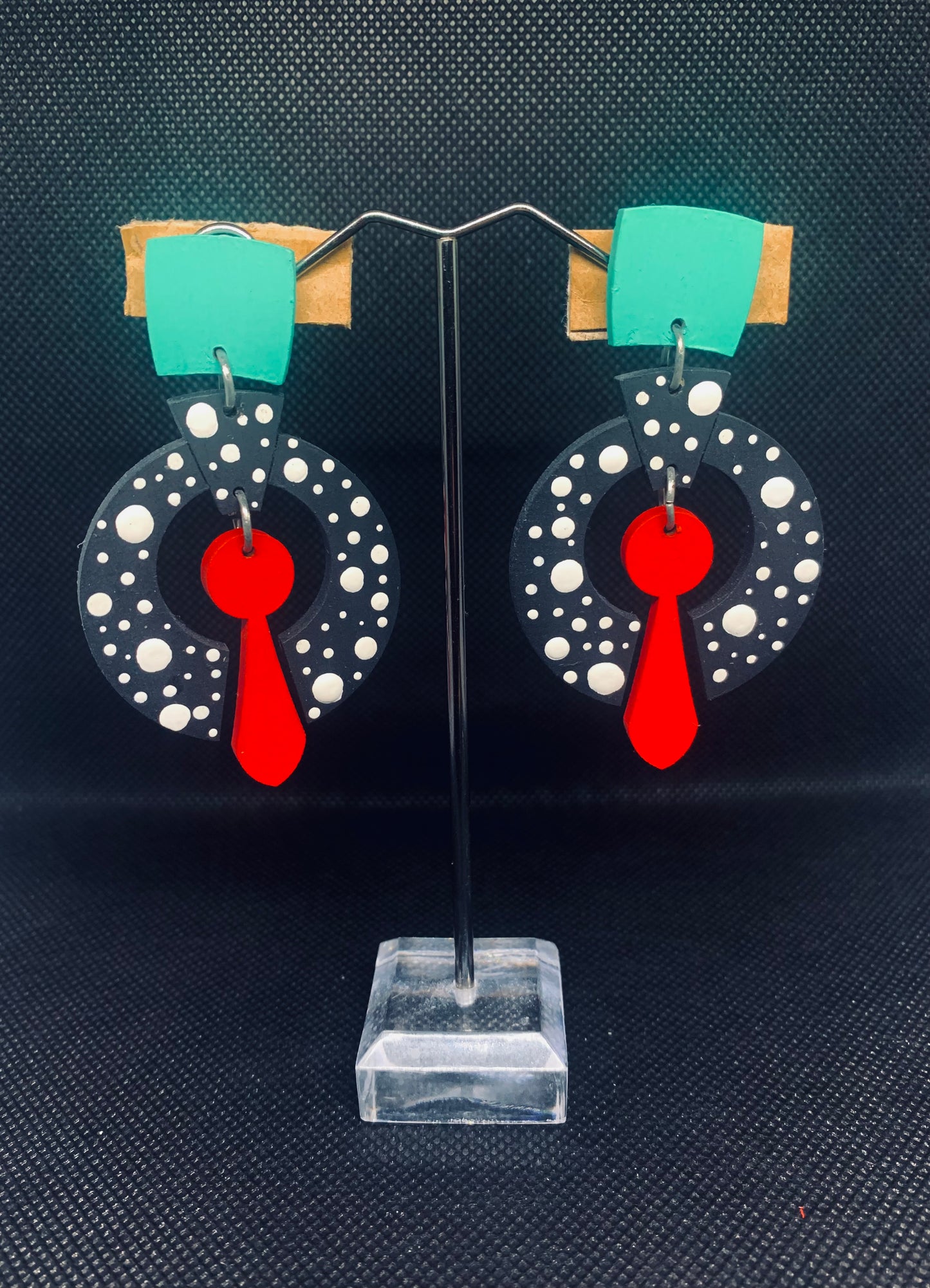 Neo-Retro: Geometric Stud Drops