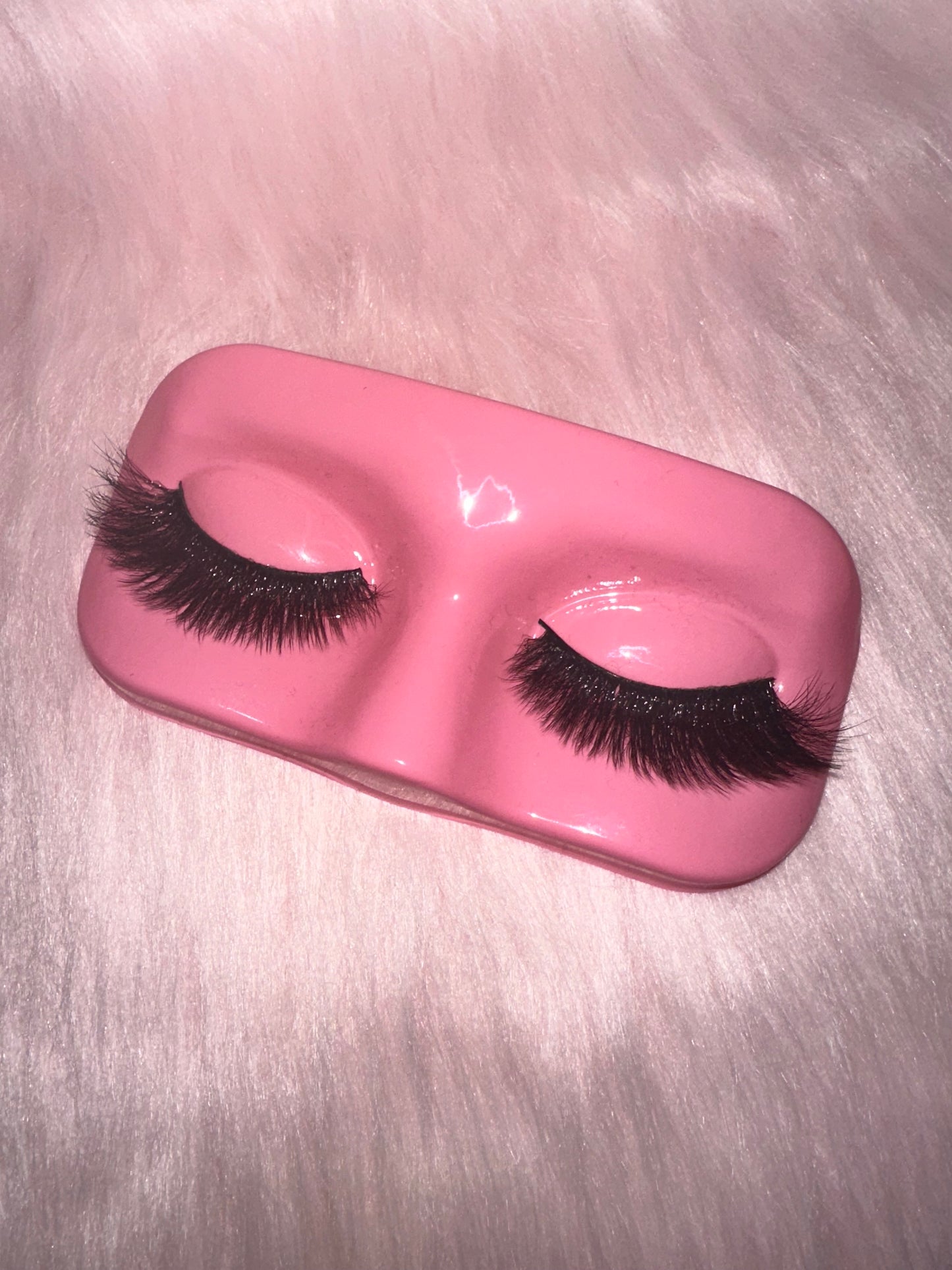 Milan: Max Volume 3D Wispy Glam Lashes