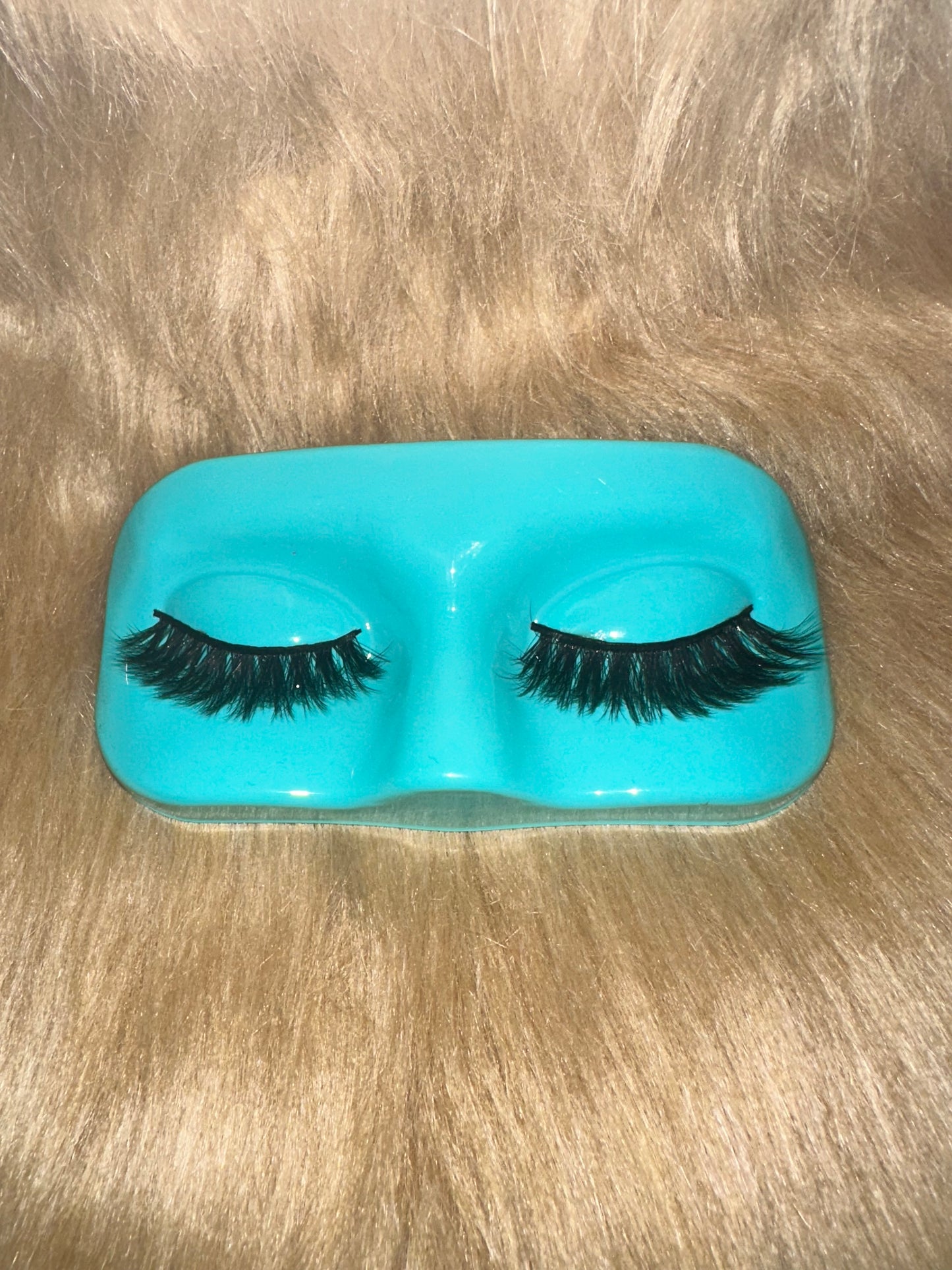 Jasmine Luxe Lashes - Graceful Volume & Definition