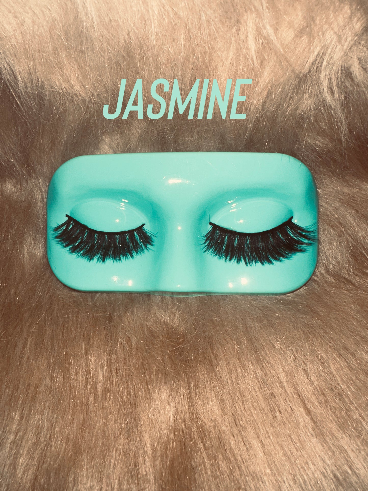 Jasmine Luxe Lashes - Graceful Volume & Definition