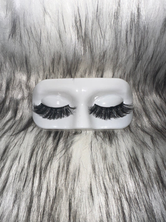 Zarriah Faux Mink Lashes - Dramatic Volume