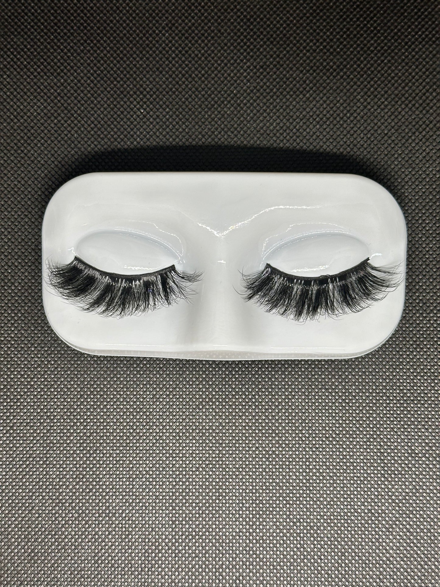 Zarriah Faux Mink Lashes - Dramatic Volume