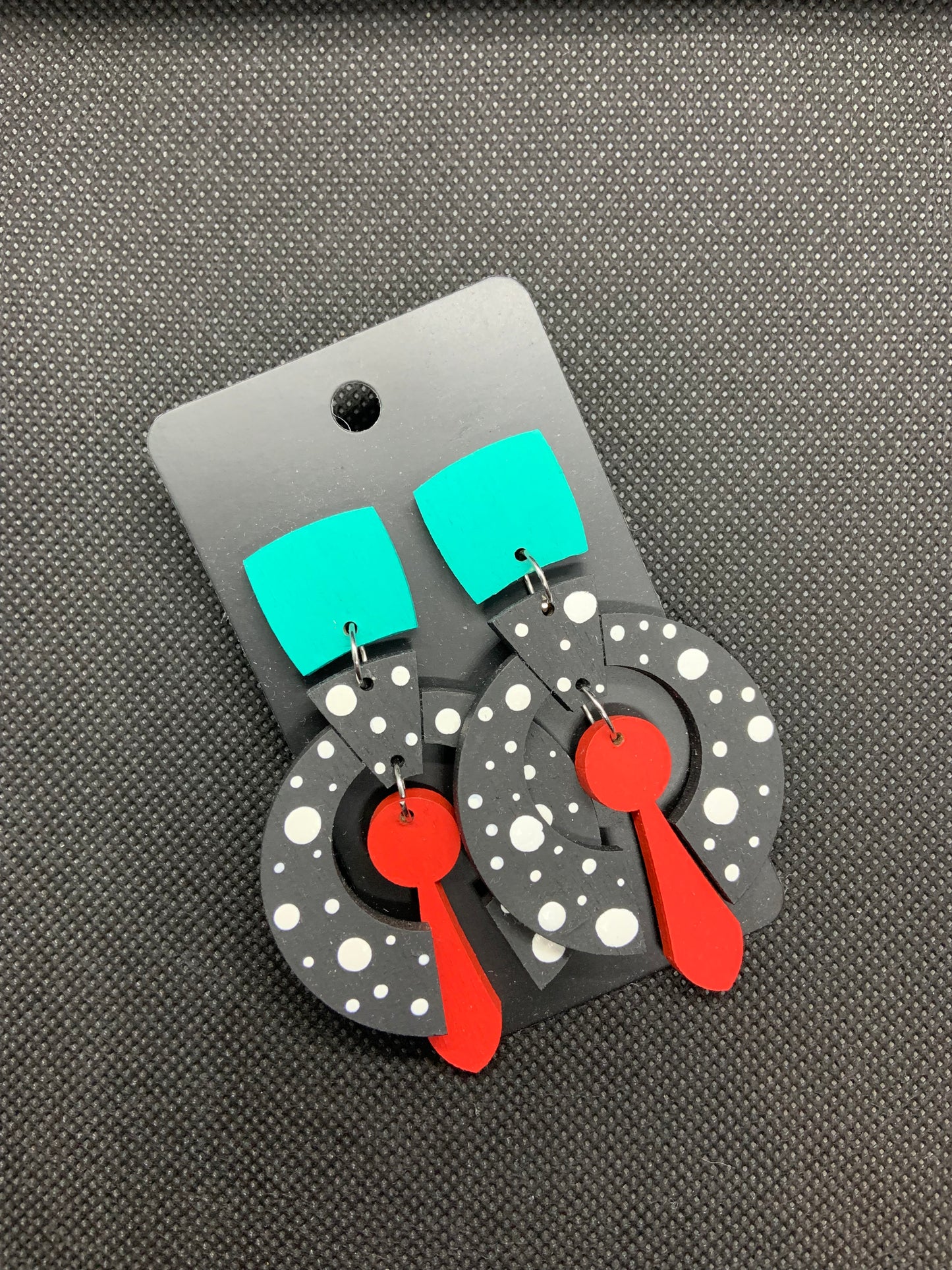 Neo-Retro: Geometric Stud Drops