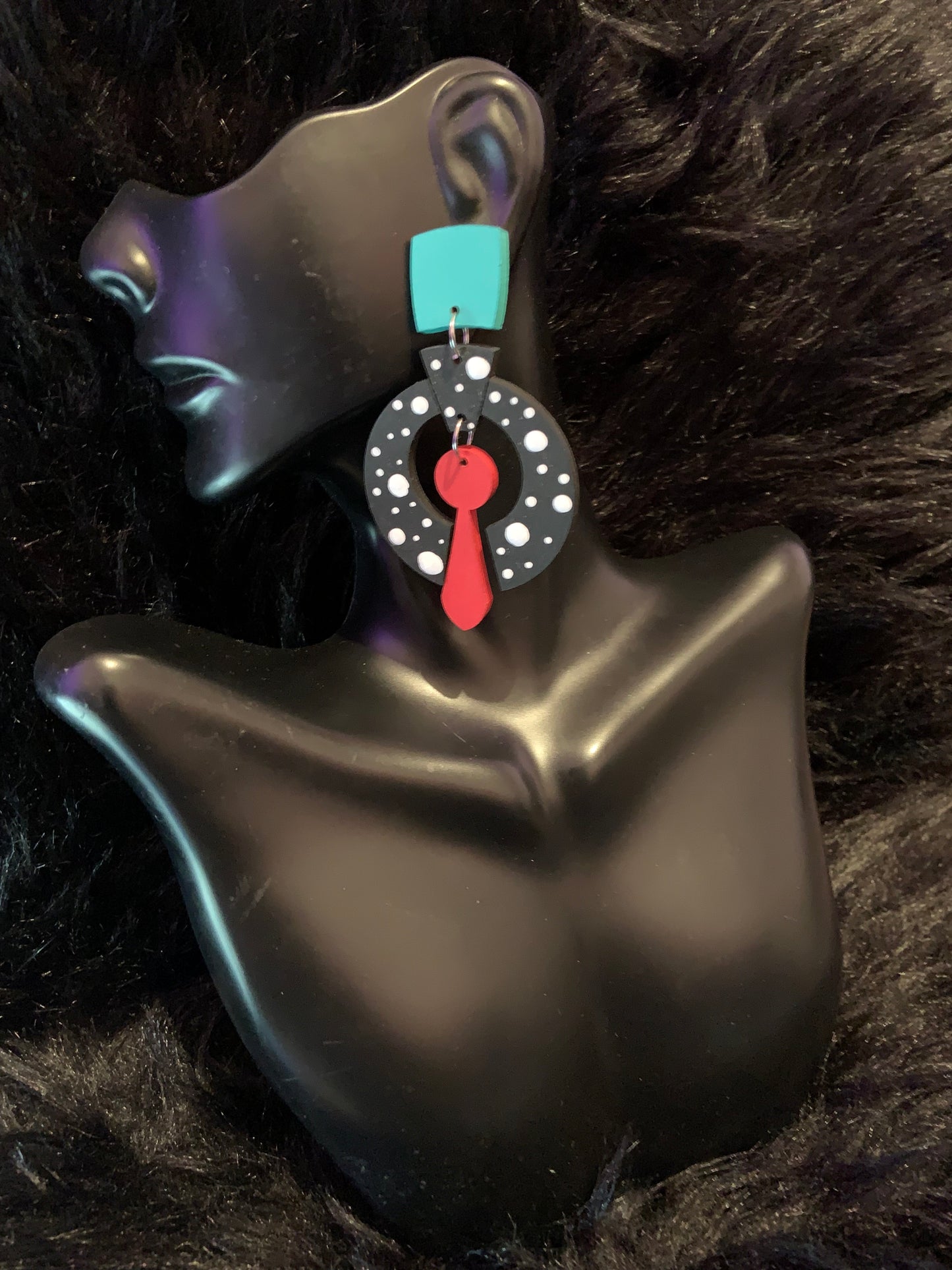 Neo-Retro: Geometric Stud Drops